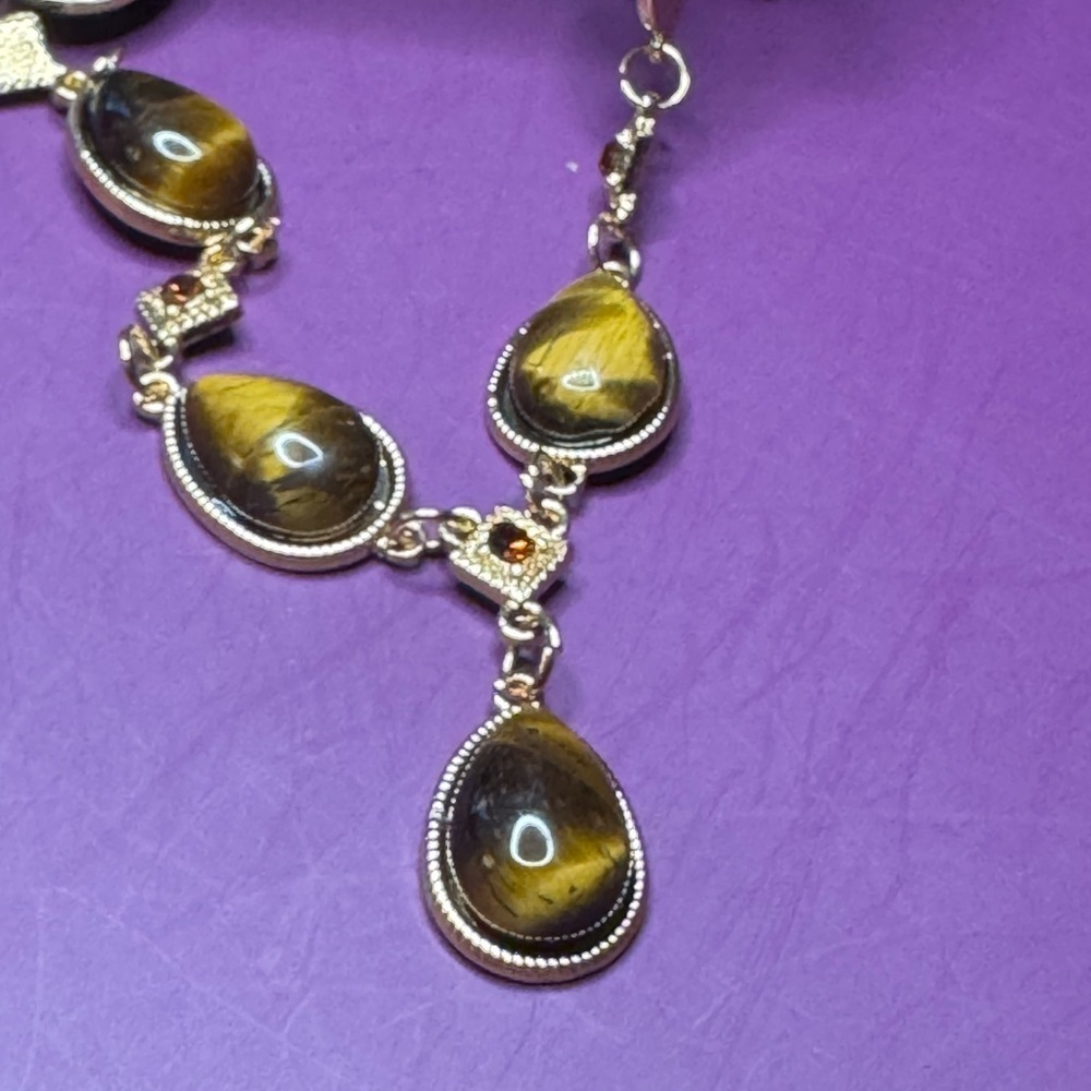 Yellow Tiger's Eye and Brown Austrian Crystal Necklace 20 Inches. New in box.